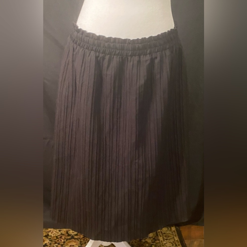 ⭐ 3 for $15 SHEIN Pleated MIDI Skirt